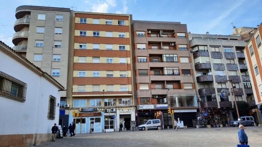Piso en venta en Almansa, Centro photo 0