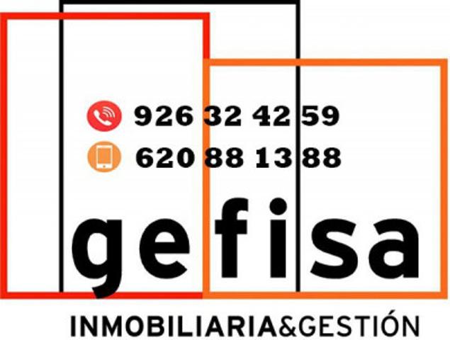 Casa en venta en Valdepeñas, Centro photo 0