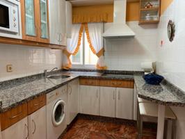 Apartamento en venta en Valencia de Don Juan, Centro photo 0
