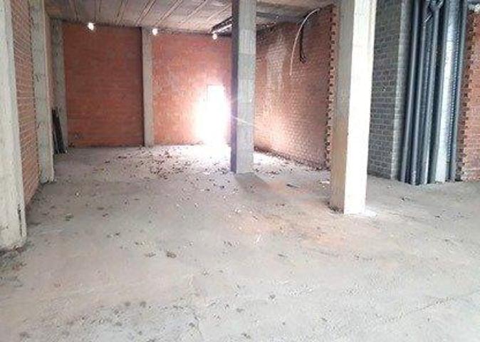 Local comercial en venta en Ponferrada, La rosaleda photo 0