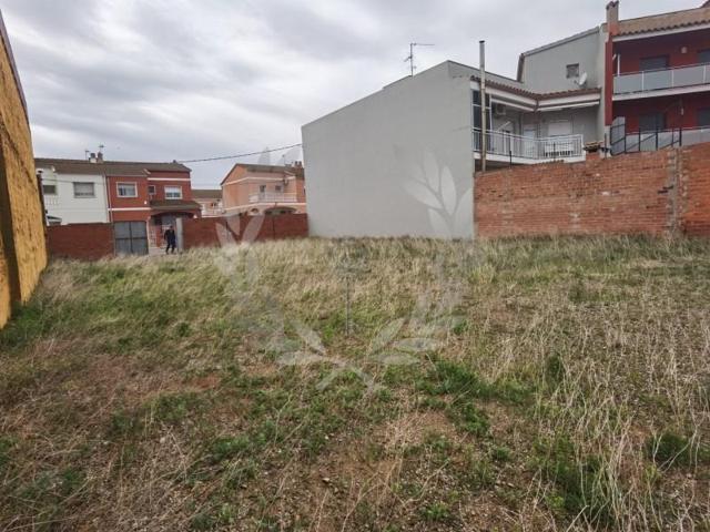 Terreno en venta en Vilafant photo 0
