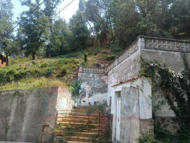 Terreno en venta en Castellar del Vallès photo 0