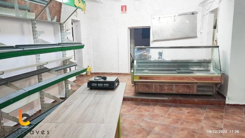 Local comercial en venta en Algeciras, Fuente Nueva photo 0