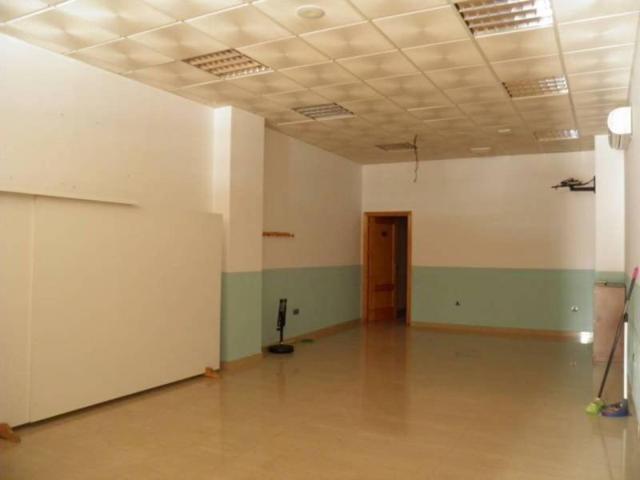 Local comercial en venta en Loja, Paseo Publico photo 0