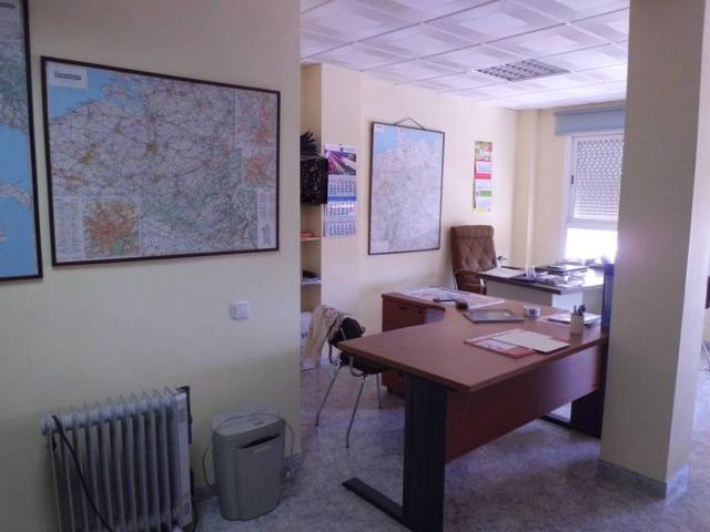 Oficina en venta en El Ejido, Santa María del Águila photo 0