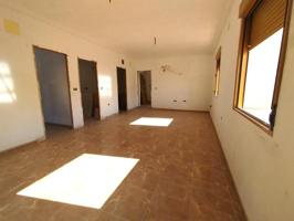 Piso en venta en La Roda, Castilla la mancha photo 0