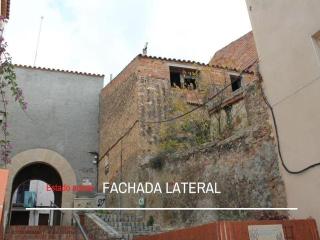 Casas de pueblo en venta en Mont-roig del Camp, Mont-Roig del Camp photo 0