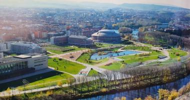 Chalet en venta en Cenicero, Cenicero photo 0