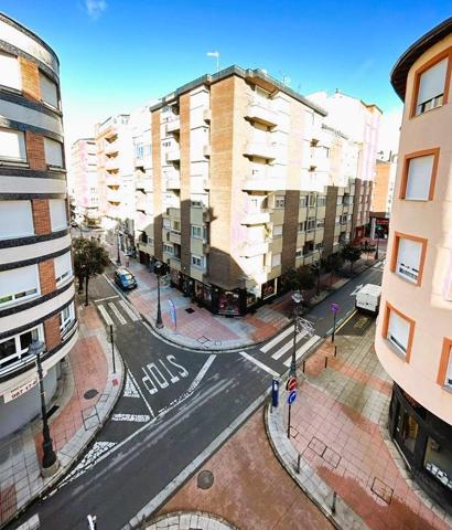 Piso en venta en Ponferrada, Centro photo 0