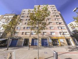 Piso en venta en Reus, Mestral photo 0