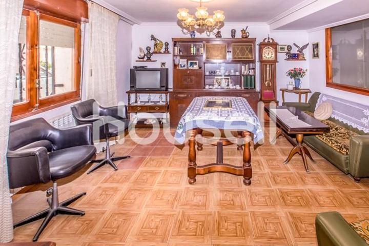 Casa con terreno en venta en Herramélluri photo 0