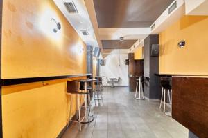 Local comercial en venta en Catarroja, Catarroja photo 0