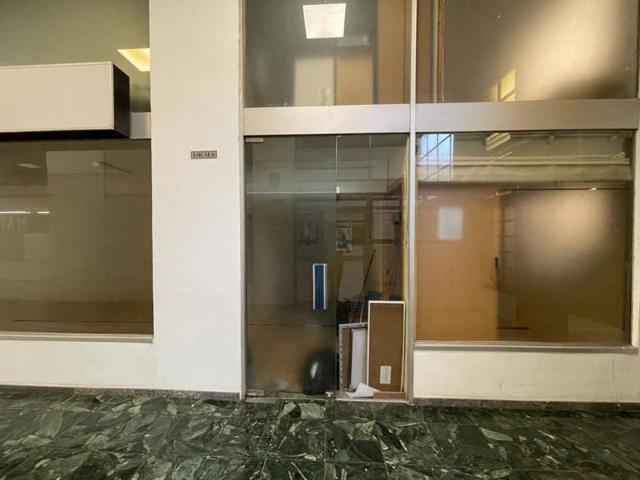 Local comercial en venta en Tarragona photo 0