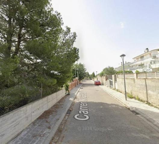 Casa en venta en la Bisbal del Penedès, La miralba photo 0