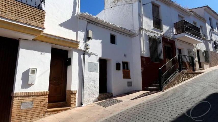 Chalet en venta en Colmenar, Colmenar photo 0