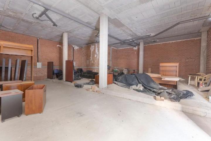 Local comercial en venta en Armilla, Centro Salud photo 0