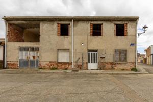 Casa en venta en Pedrajas de San Esteban, Castilla y leon photo 0