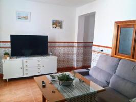 Casa en venta en Valencia del Ventoso, Extremadura photo 0