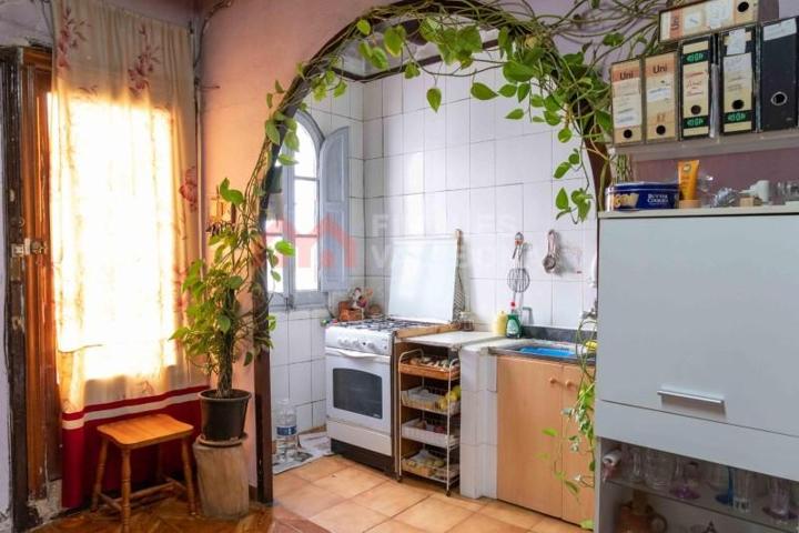 Casa en venta en La Torre de Claramunt, Vilanova d\'espoia photo 0