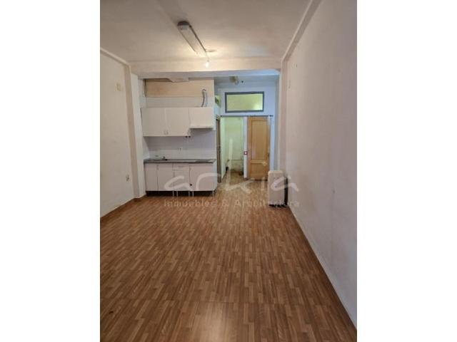 Local comercial en venta en Valencia, Els Orriols photo 0