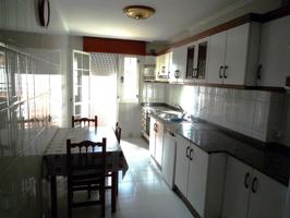 Piso en venta en Cacabelos photo 0