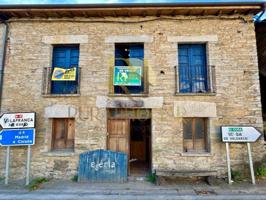 Casa en venta en Vega de Valcarce photo 0