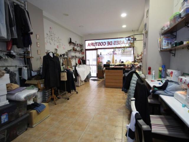 Local comercial en venta en Pasaia photo 0