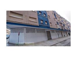 Local comercial en venta en Yecla photo 0