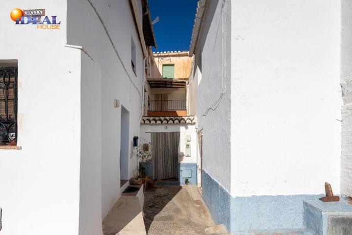 Casas de pueblo en venta en Albuñuelas, South of spain photo 0