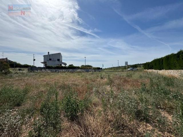 Terreno en venta en la Bisbal del Penedès photo 0