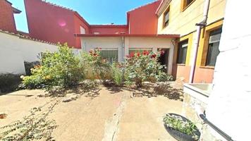 Casas de pueblo en venta en Sahagún, Sahagun photo 0