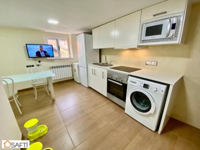 Casa en venta en Santa Cristina de Valmadrigal photo 0