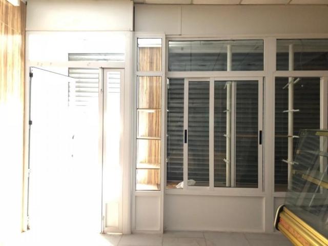 Local comercial en venta en Albacete, Parque sur photo 0