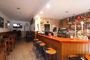 Local comercial en venta en Sant Feliu de Llobregat, Centre photo 0