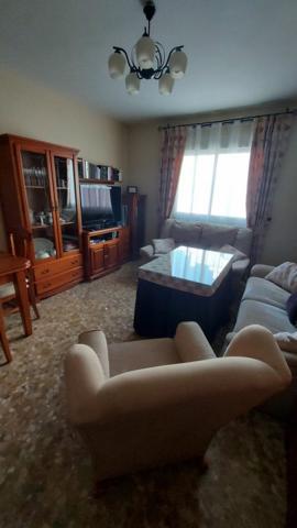 Piso en venta en Baena, Junto a la gasolinera photo 0