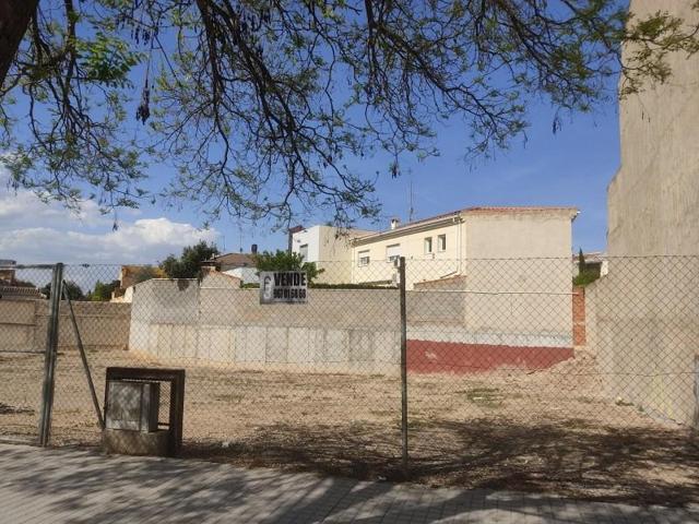 Terreno en venta en Almansa, Centro photo 0