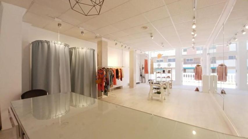 Local comercial en venta en Loja, Avda. Los Angeles photo 0