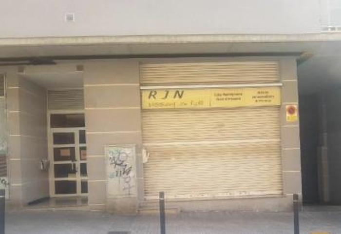 Local comercial en venta en Olesa de Montserrat, Olesa de Montserrat photo 0