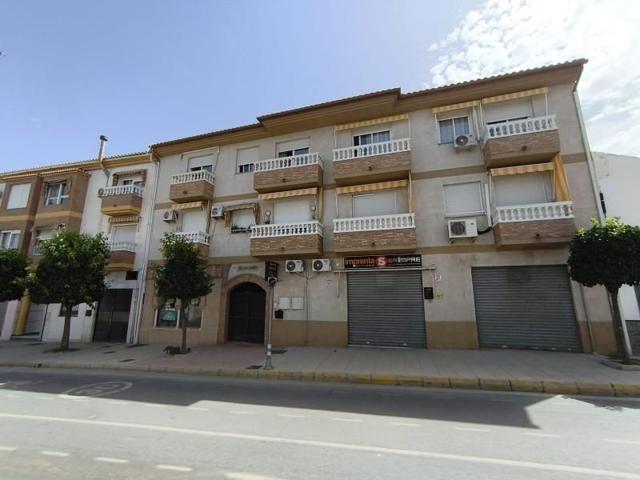 Local comercial en venta en Las Gabias, Híjar photo 0