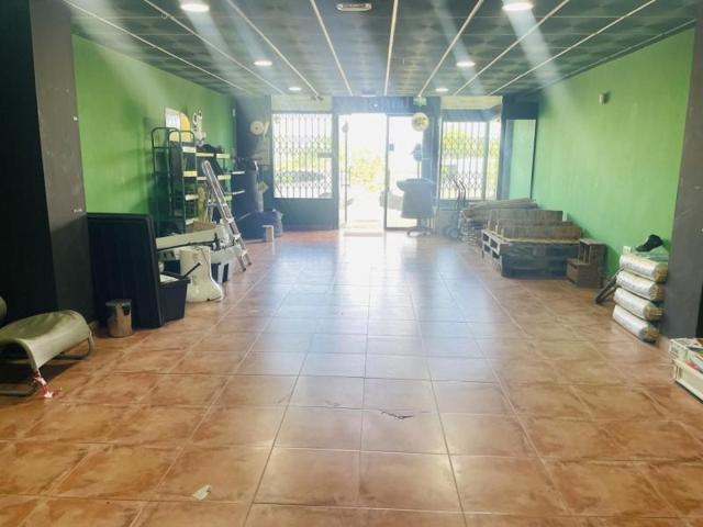 Local comercial en venta en Antequera, La Quinta photo 0