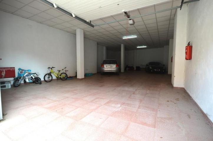 Local comercial en venta en Cartagena, Media sala photo 0