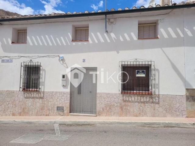 Casa en venta en Aberin photo 0
