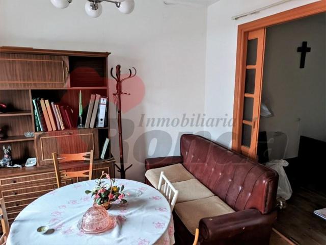 Casa con terreno en venta en Lugo photo 0