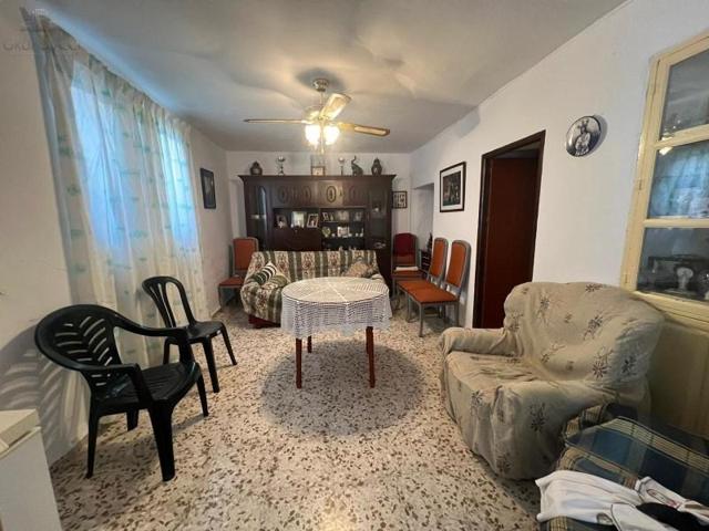 Casa en venta en Alcaucín photo 0