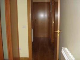 Apartamento en venta en Valencia de Don Juan, Paseo del río photo 0