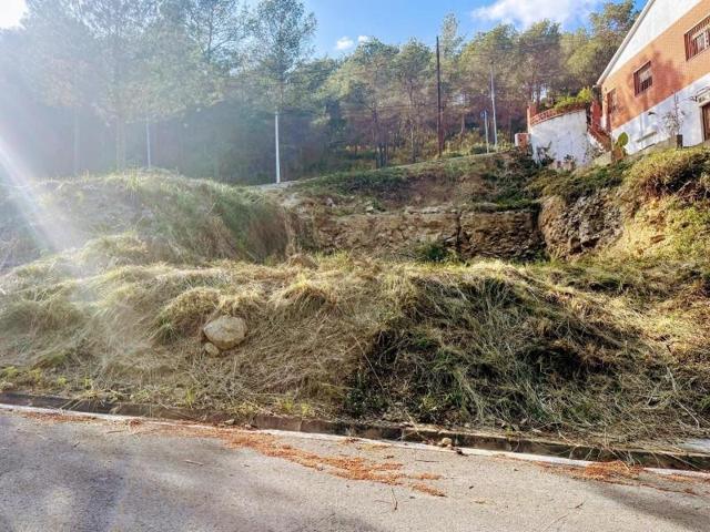 Terreno en venta en Canyelles, Can roca 1 photo 0
