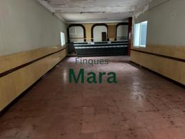 Local comercial en venta en Sant Boi de Llobregat, Vinyets photo 0