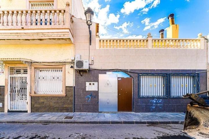 Casa en venta en Elda, 03600 photo 0