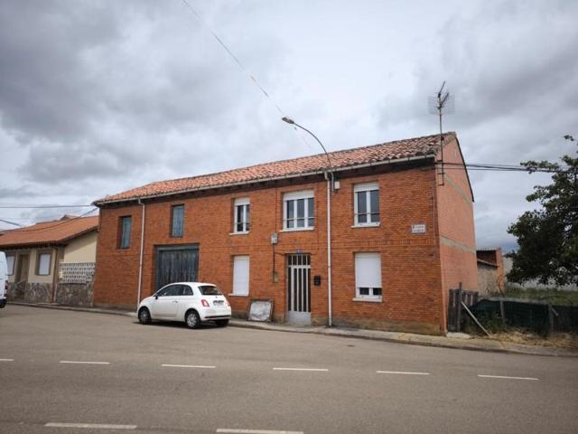 Casa en venta en Valdefresno, Northern spain photo 0