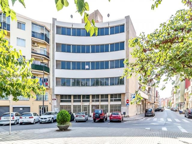 Local comercial en venta en Reus, Barri del carme photo 0